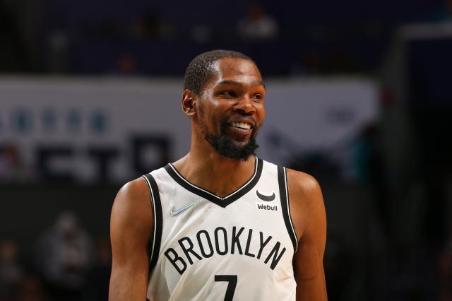 球探体育下载-敏感善变难以捉摸 多位高管认为KD仍可能离开篮网